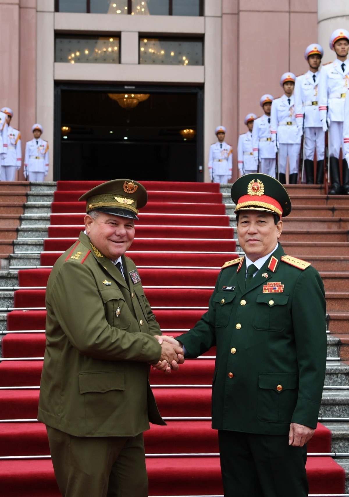 Cuban Revolutionary Armed Forces leader visits Vietnam